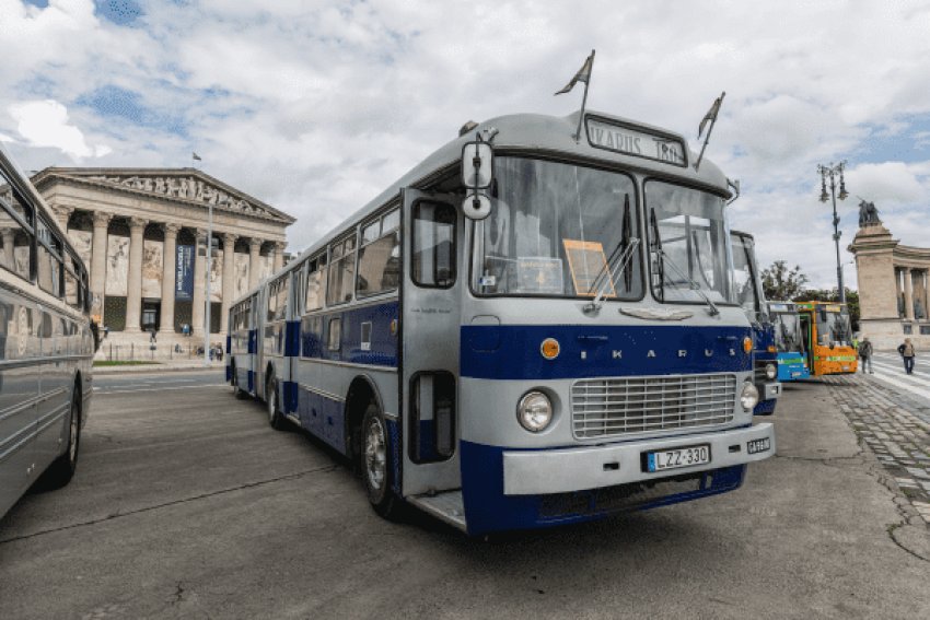 Különleges Ikarus buszokkal várja hétvégén a látogatókat a Közlekedési Múzeum