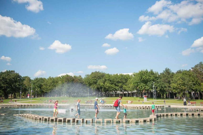 Giga élménypark Debrecen mellett