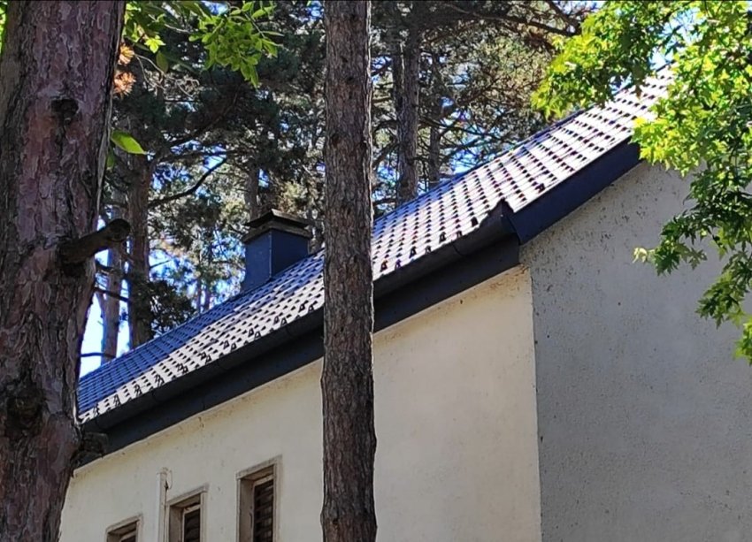 Tetőfelújítás bontás nélkül? A Varga és Társa Bt. évek óta biztos kézzel oldja meg