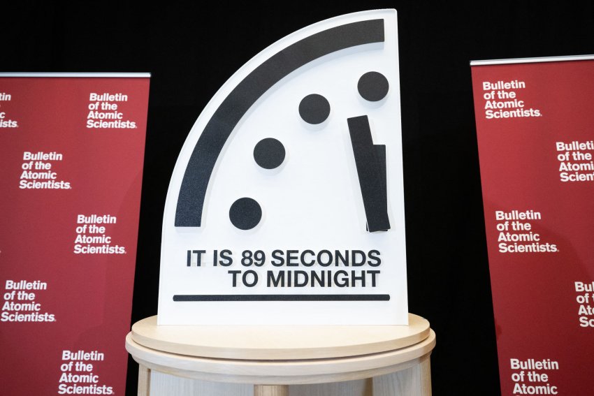 A világ „végórája” rekordközelben: mit üzen a Doomsday Clock 2026-ban