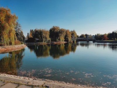 Pétfürdői csónákázó-tó ami útba esik!