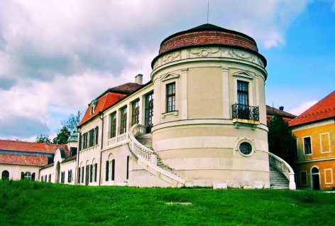 Amadé-Bajzáth-Pappenheim-kastély-Iszkaszentgyörgy