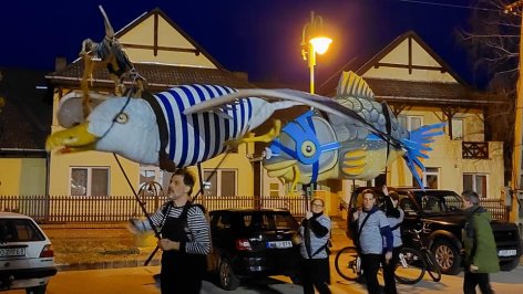 Új óriásbábokat mutatnak be Szegeden