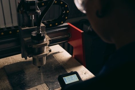 CNC GÉPKEZELŐ munkatársat keres a Fém-Művek Kisbér Kft.
