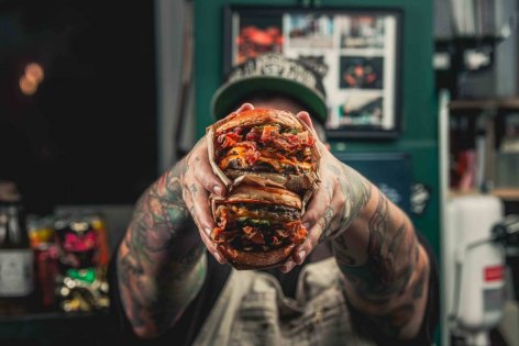 Évente már 50 ezer burgert ad el az alsóörsi Bitang Burger