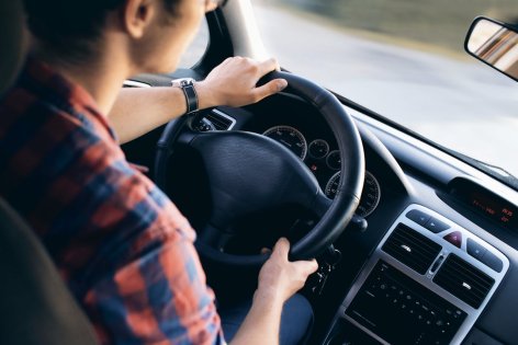 A szélvédő repedése nem csak esztétikai hiba – életet is menthet a gyors javítás