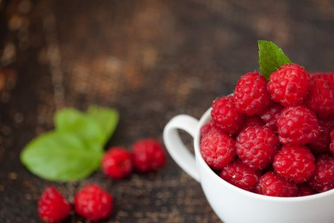 Így készül az igazi házi málnaszörp