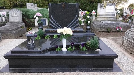 Sírkő, ami mesél – tiszteletadás és emlékőrzés egy életre