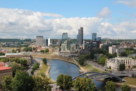 Vilnius felfedezése – Történelem, kultúra és titkos sarkok Litvánia szívében