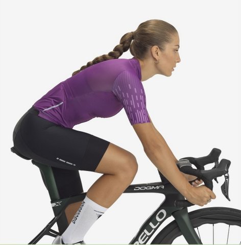 Pinarello és Wilier speciális kerékpáros ruházat