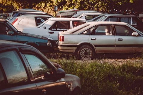 Öregedő autópark Magyarországon – történelmi csúcson a személyautók átlagéletkora