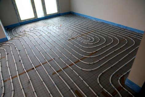 Padlófűtés vagy radiátor? Melyik fűti fel gyorsabban az otthonát?