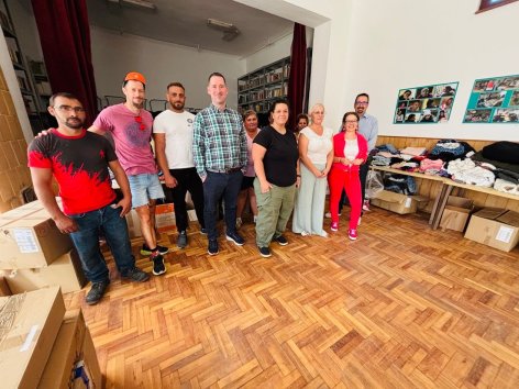 1503 kg ruha kapott új életet a méltóbb iskolakezdésért