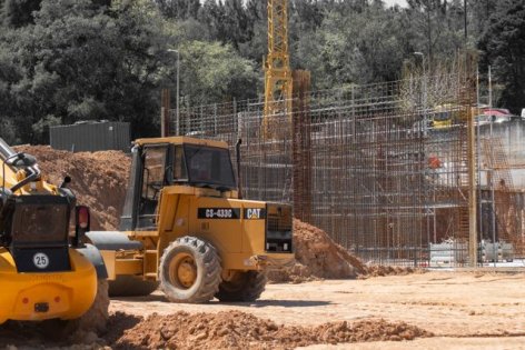 Valódi verseny indulhat a hazai közbeszerzésekben
