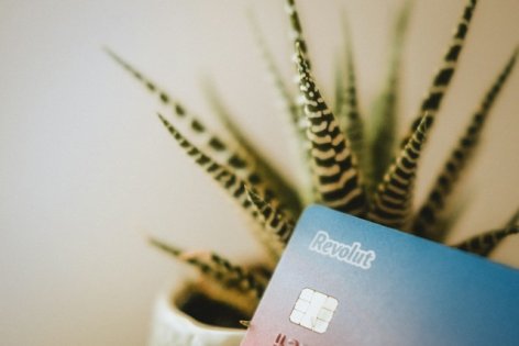 Revolut-leállás, érdemes bankot váltani?